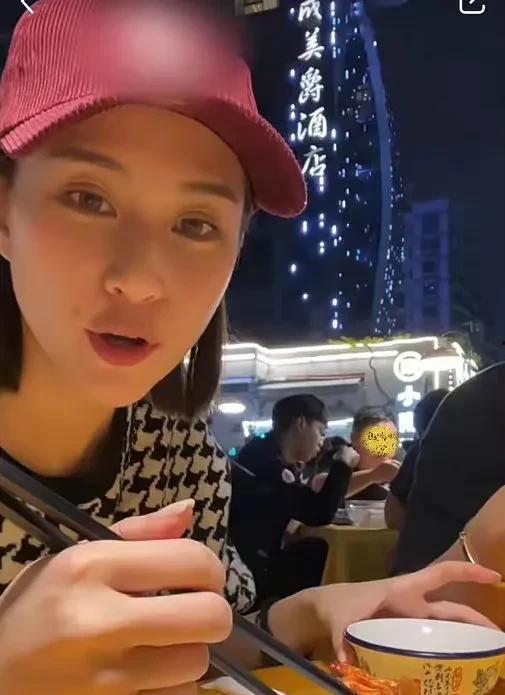 娱乐吃瓜薛小婉最新视频,娱乐圈幕后真相大曝光!